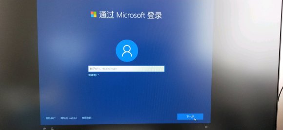 重裝Win10系統(tǒng)卡在設(shè)置界面怎么辦？重裝Win10系統(tǒng)卡在設(shè)置界面的解決方法