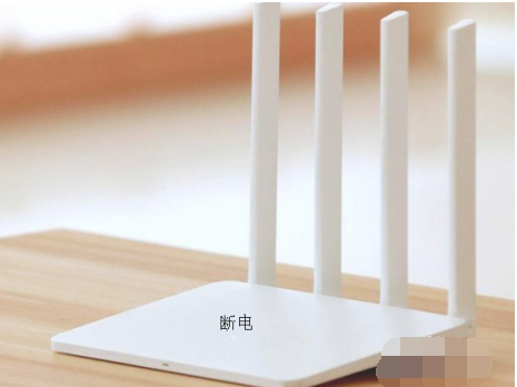 Win10專業(yè)版開(kāi)機(jī)卡在歡迎界面要怎么解決?