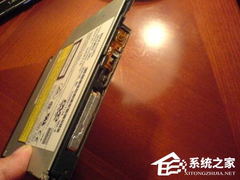 WinXP電腦光驅(qū)自動彈出怎么辦？