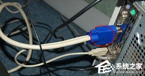 如何解決Win7電腦顯示器閃爍的問題？