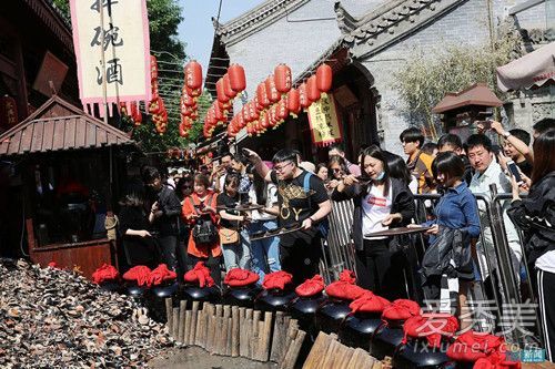 抖音孫堅(jiān)西安排隊(duì)摔碗在哪_抖音西安摔碗歌曲試聽分享