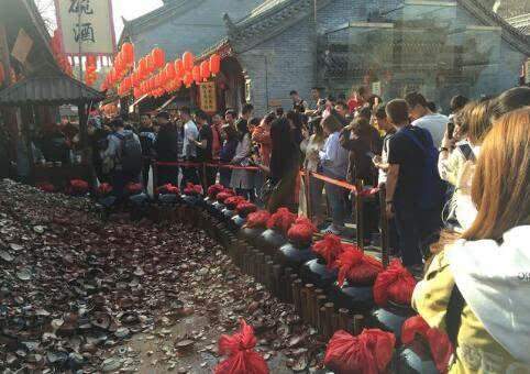 抖音孫堅(jiān)西安排隊(duì)摔碗在哪_抖音西安摔碗歌曲試聽分享